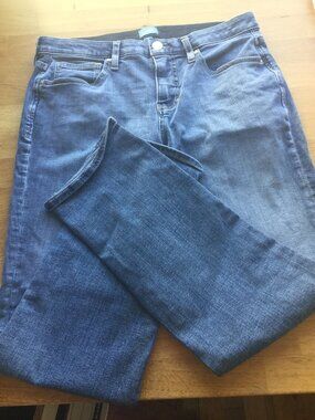 Jag jeans girlfriend style straight leg denim comfy waist band size 8/26